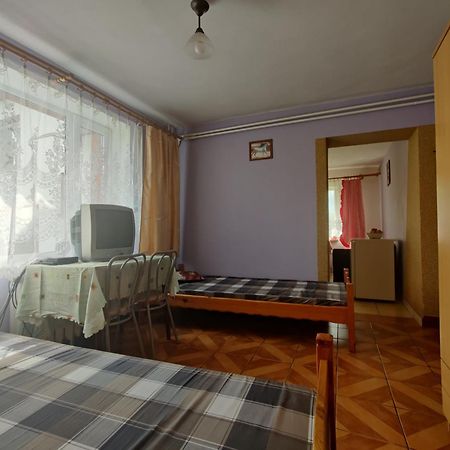 Przy Winogronie Hotel Uherce Mineralne Phòng bức ảnh